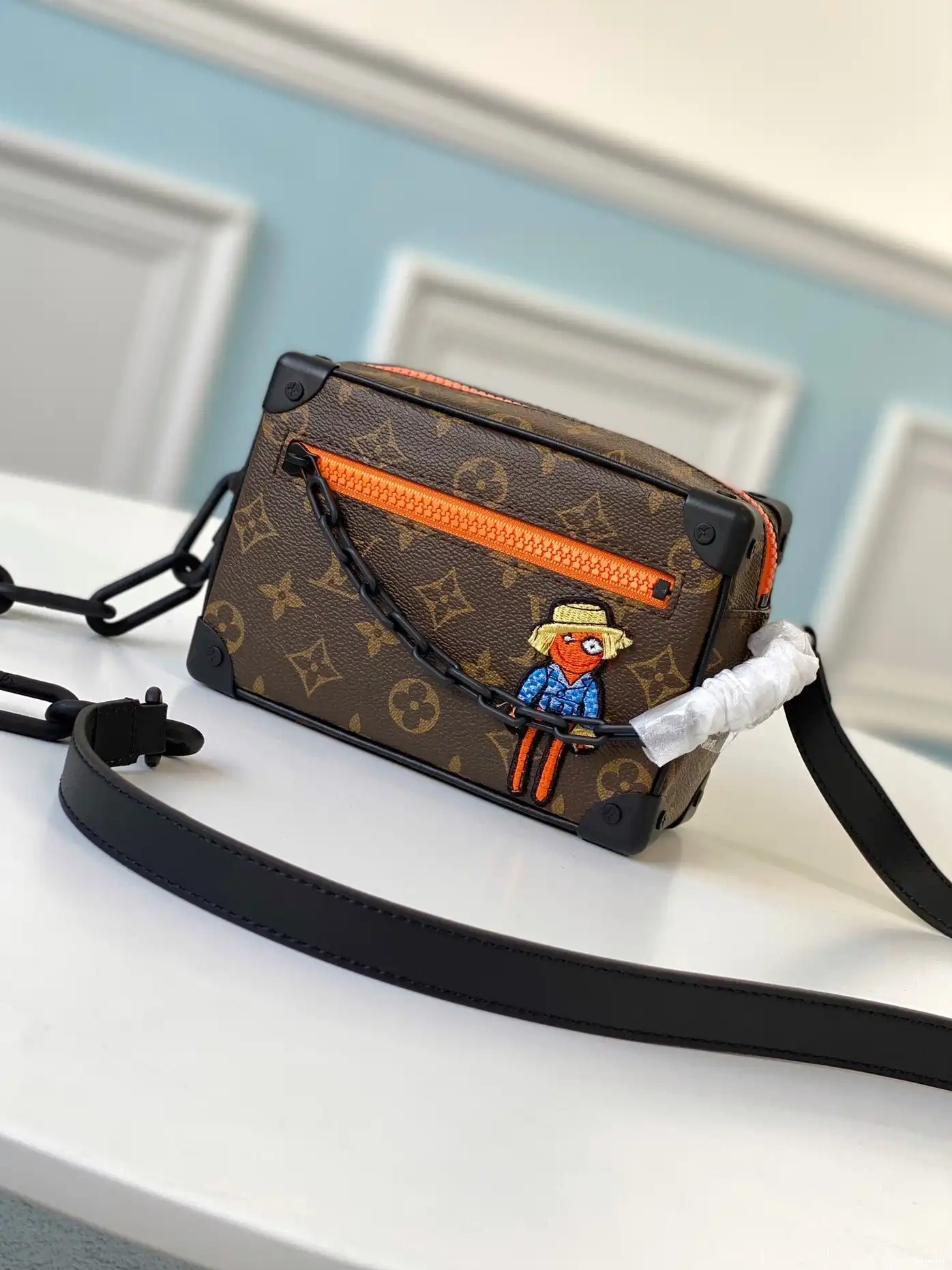 LOUIS TRUNK SOFT VUITTON 0609